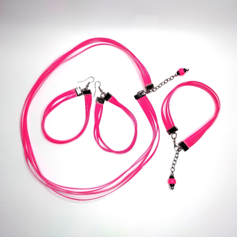 GLOW NECKLACE - Picture 5 of 11